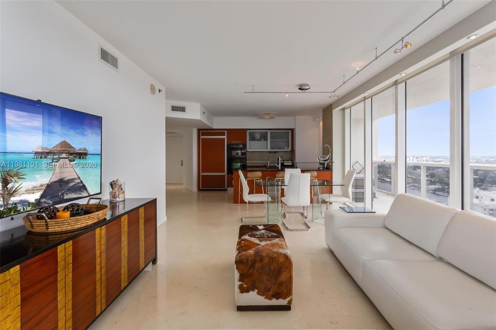 1830 S Ocean Dr 3008 photo 2