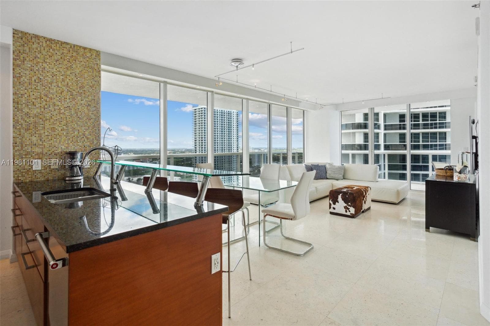 1830 S Ocean Dr 3008 photo 4