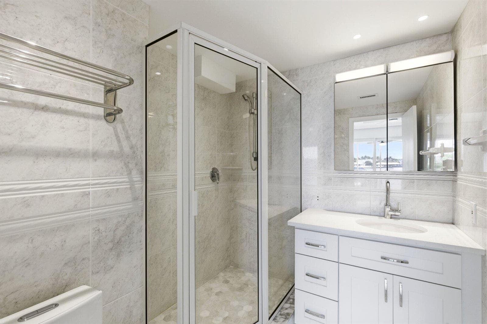 850 NE Spanish River Boulevard 0240 photo 16