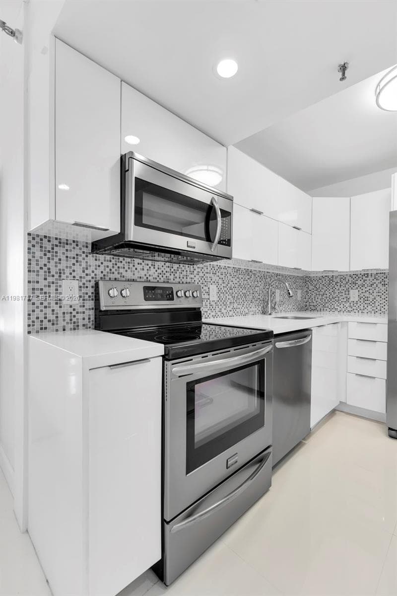20515 E Country Club Dr 2242 photo 16