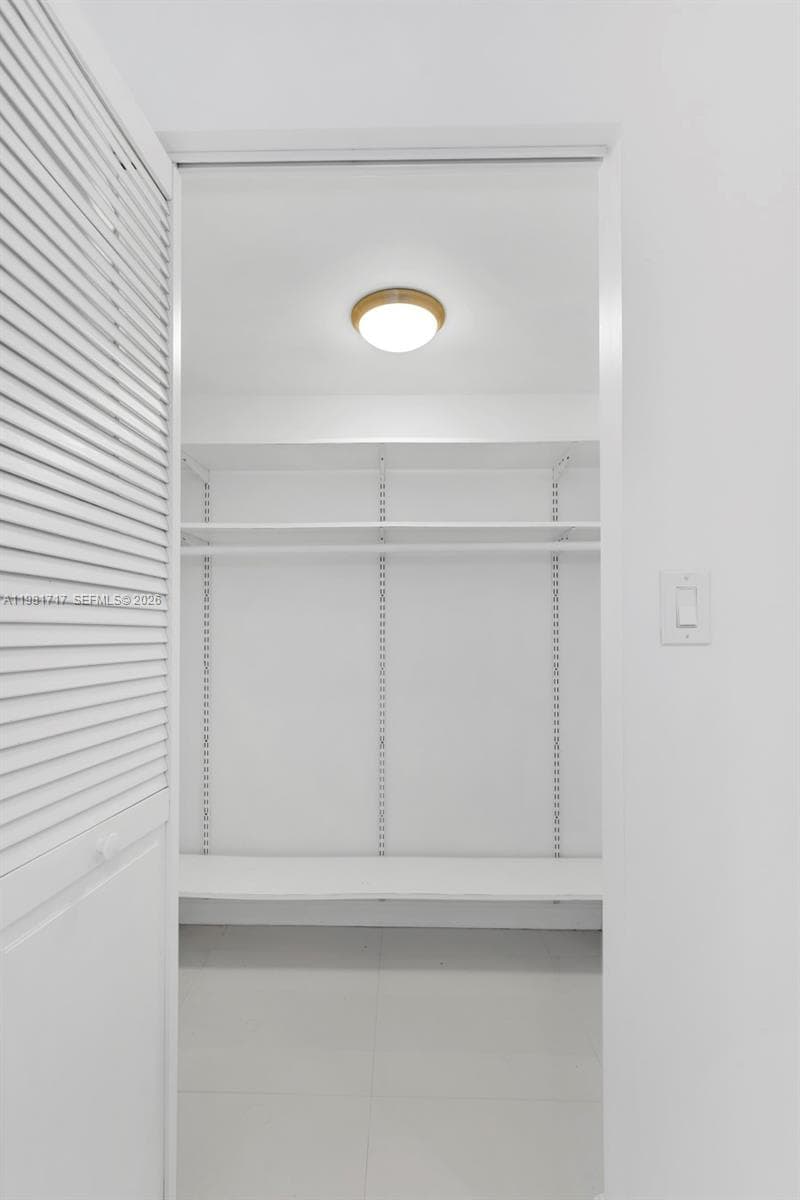 20515 E Country Club Dr 2242 photo 25