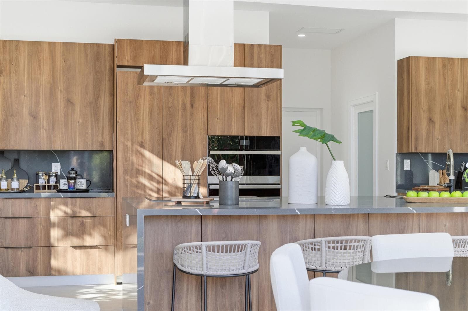 1308 Avocado Isle photo 9