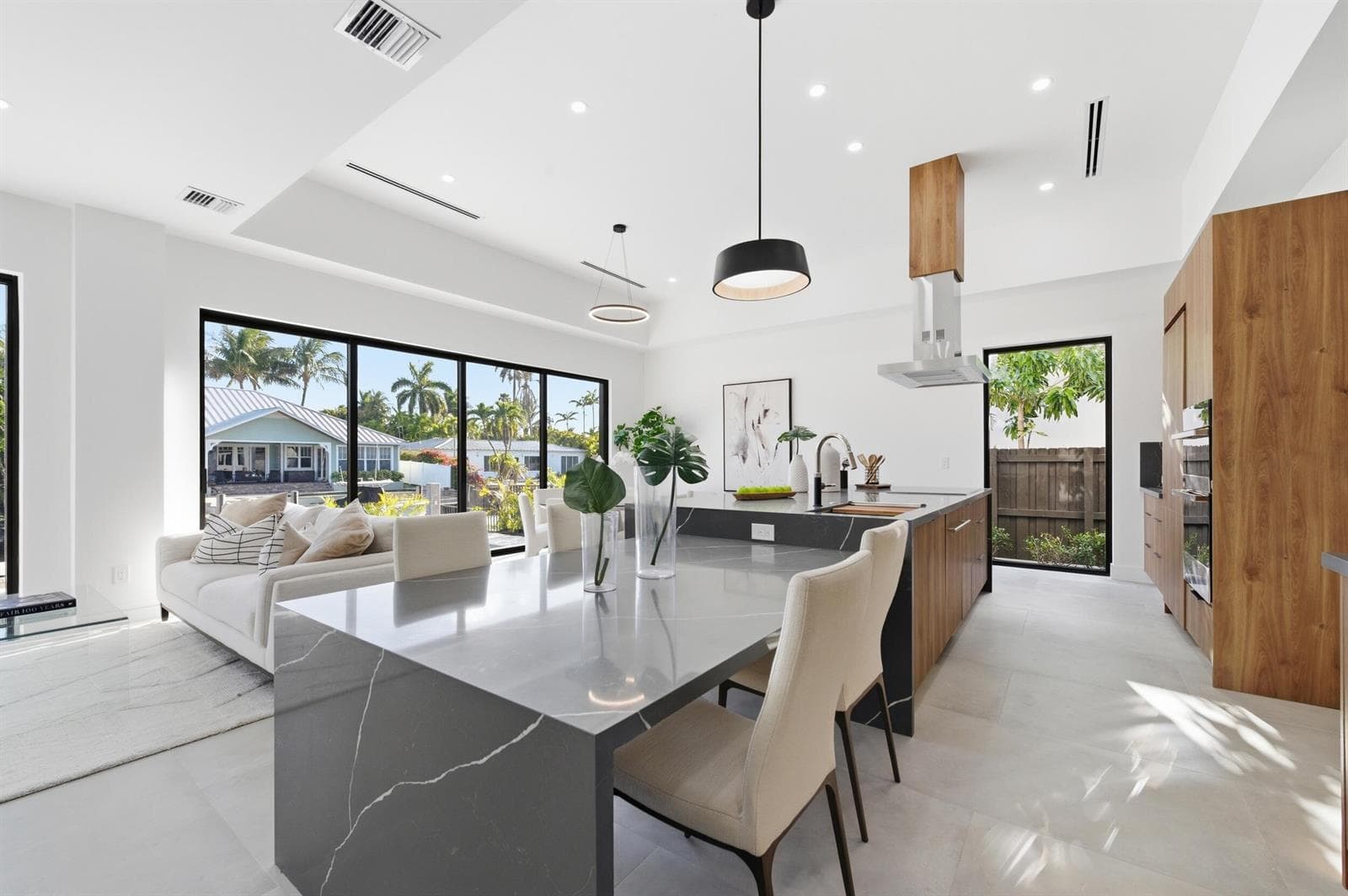 1308 Avocado Isle photo 15