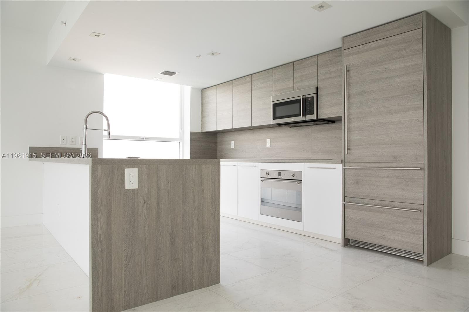 400 Sunny Isles Blvd 1701 photo 23