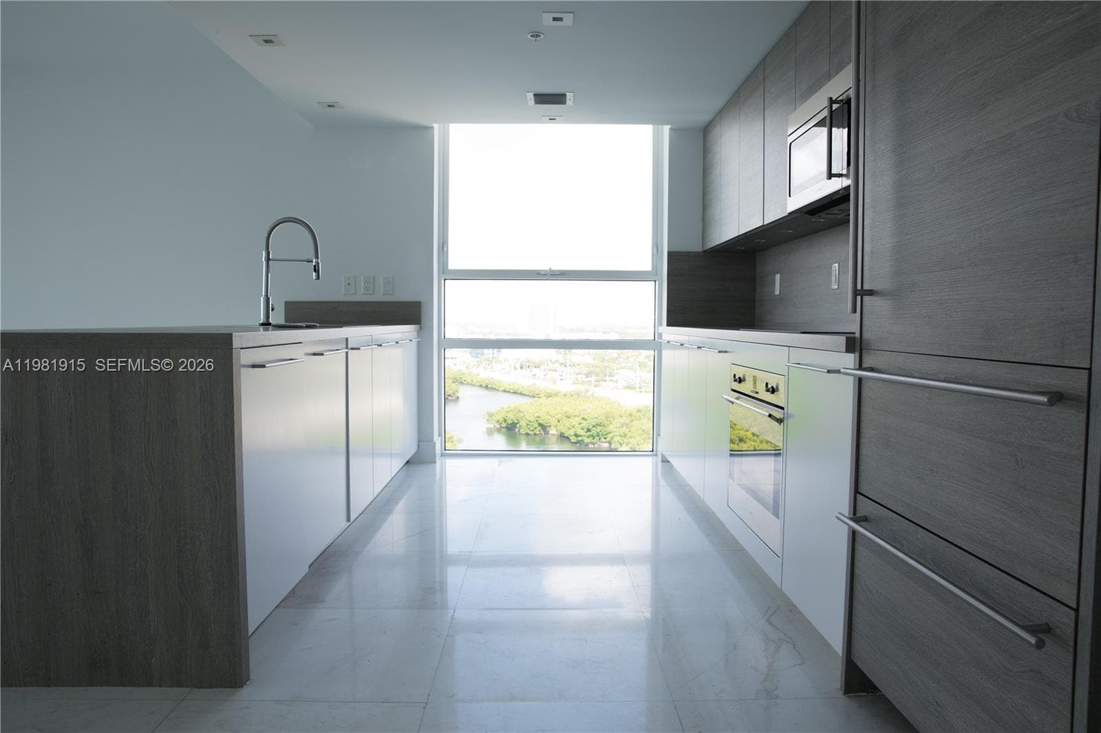400 Sunny Isles Blvd 1701 photo 21