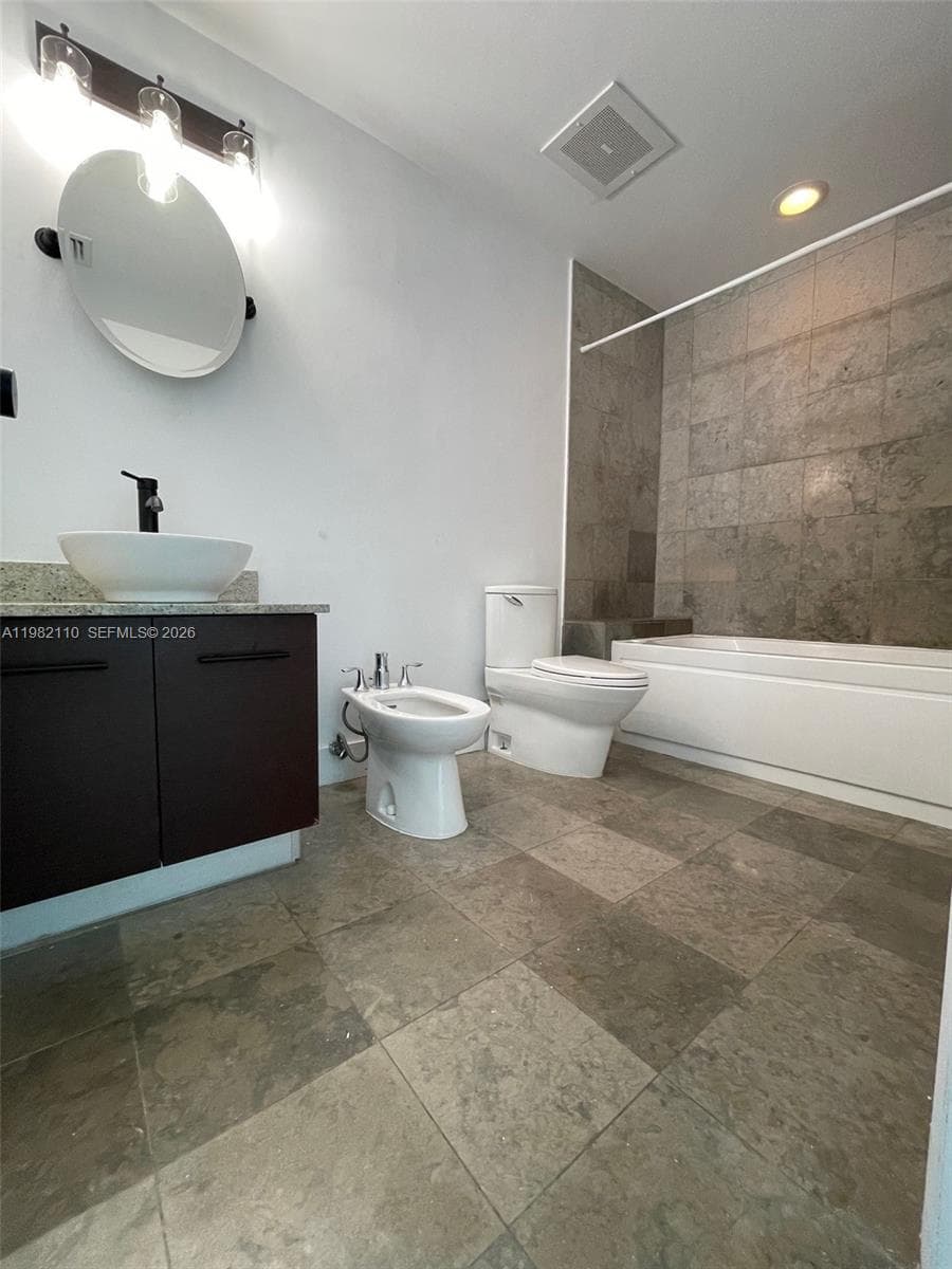 3029 NE 188th St 907 photo 16