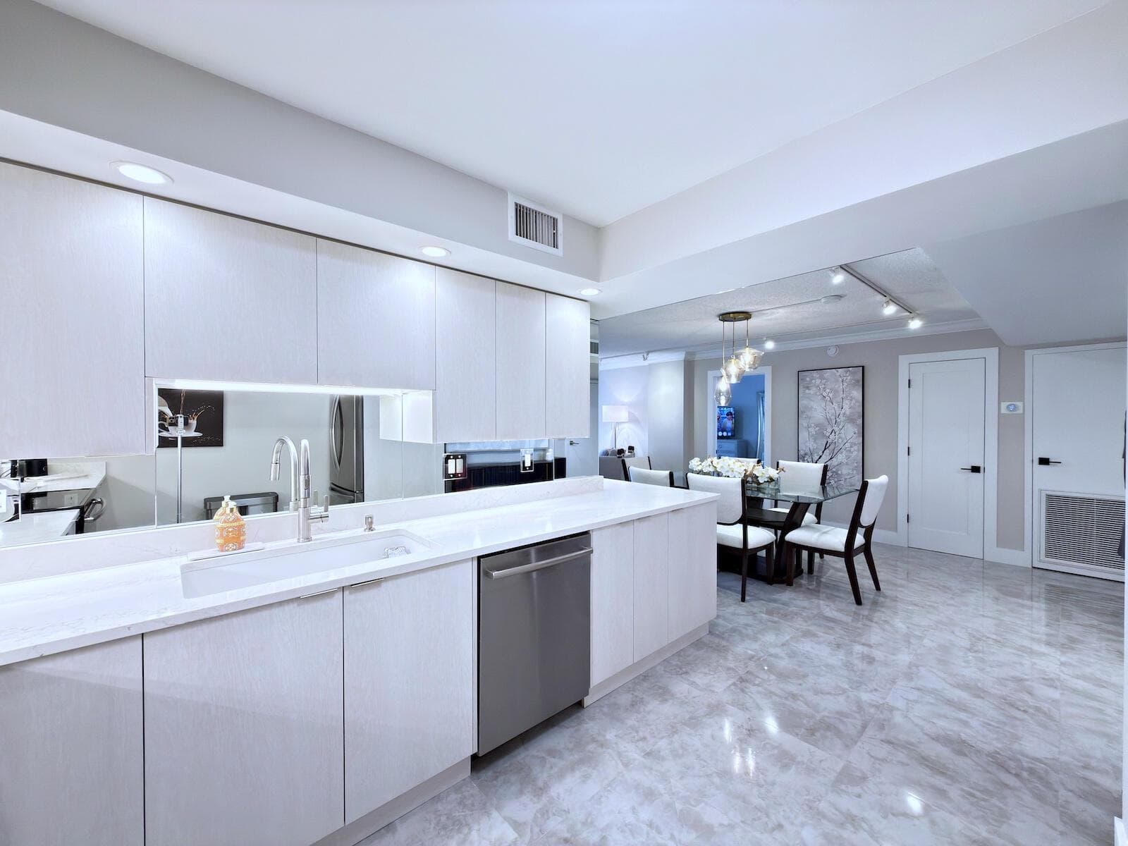 3546 S Ocean Boulevard 316 photo 2