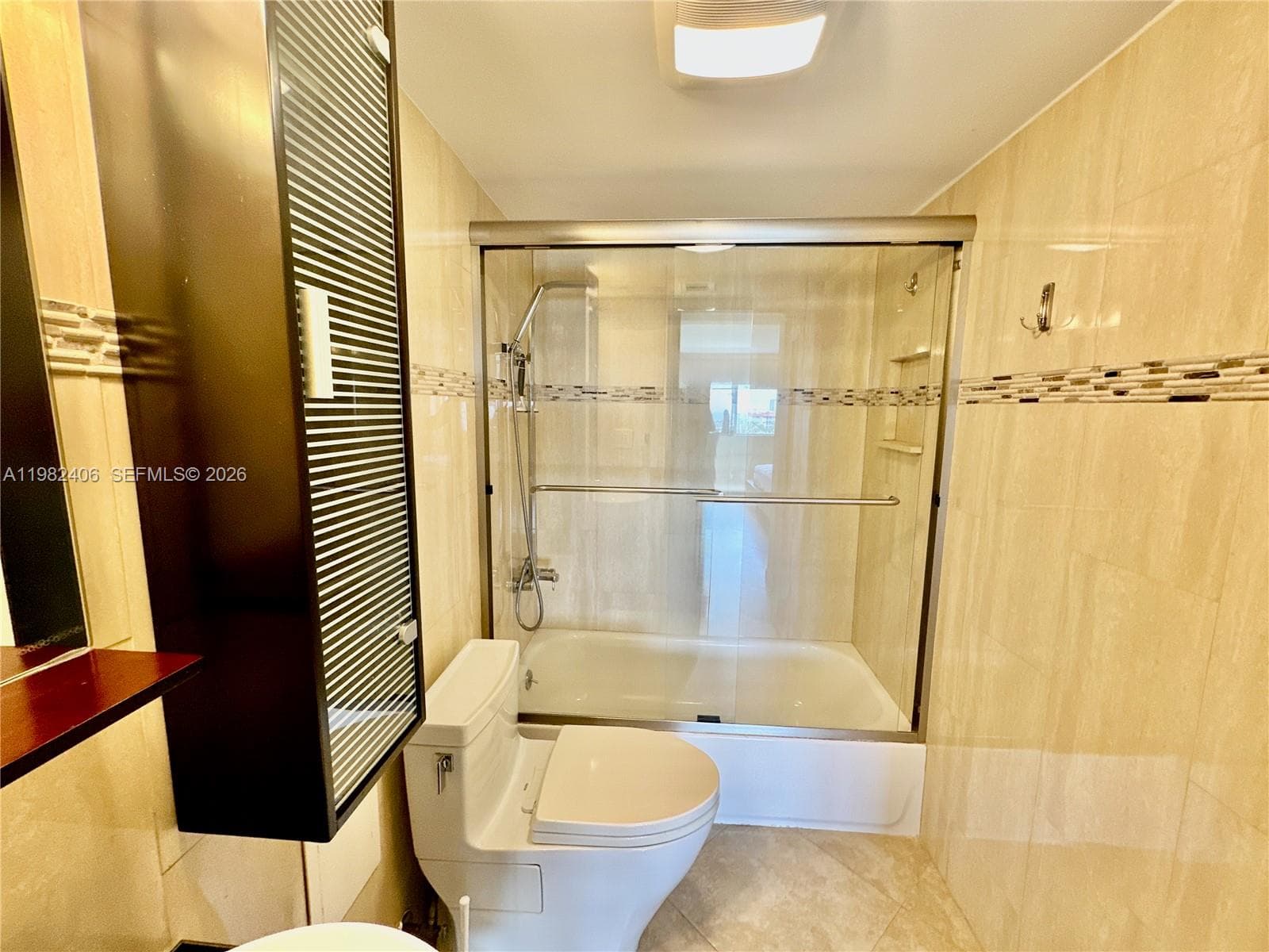3180 S Ocean Dr 401 photo 6