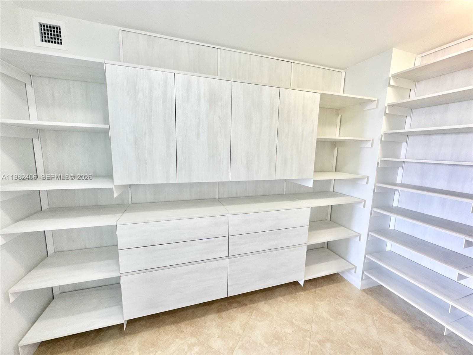 3180 S Ocean Dr 401 photo 8
