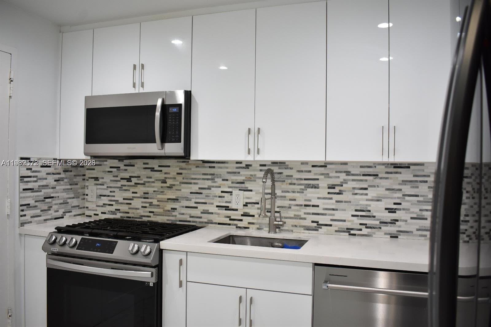8024 Tatum Waterway Dr 5A photo 2
