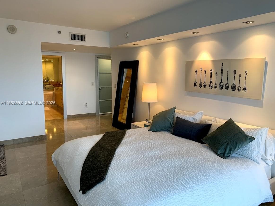 1830 S Ocean Dr 4608 photo 22