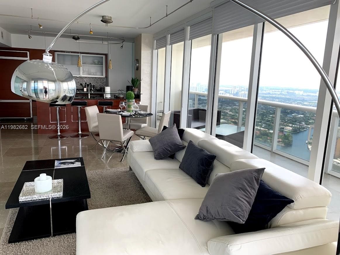 1830 S Ocean Dr 4608 photo 20