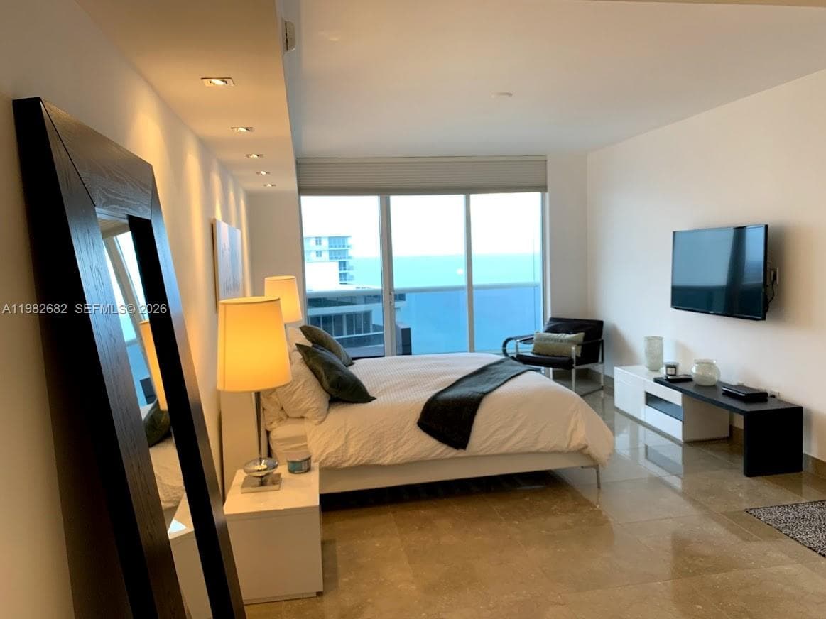 1830 S Ocean Dr 4608 photo 24