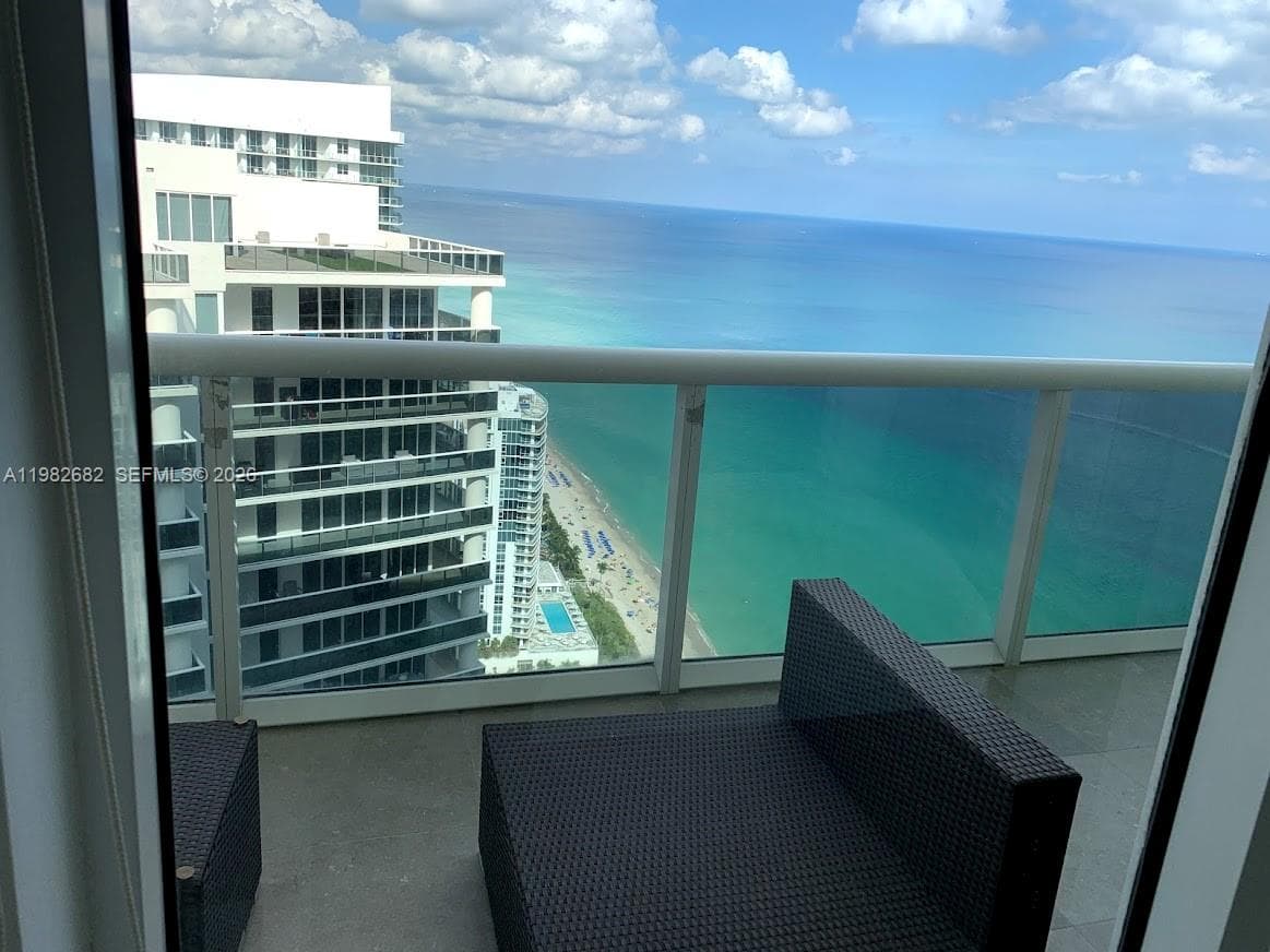 1830 S Ocean Dr 4608 photo 18