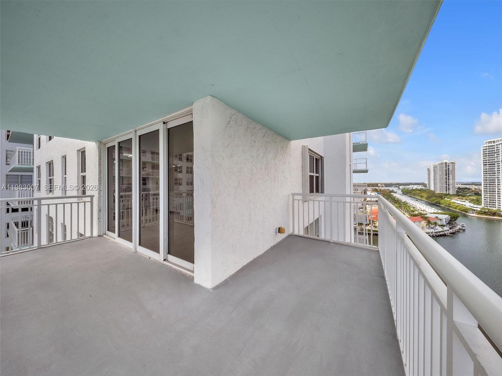 301 174th St 1818 photo 25