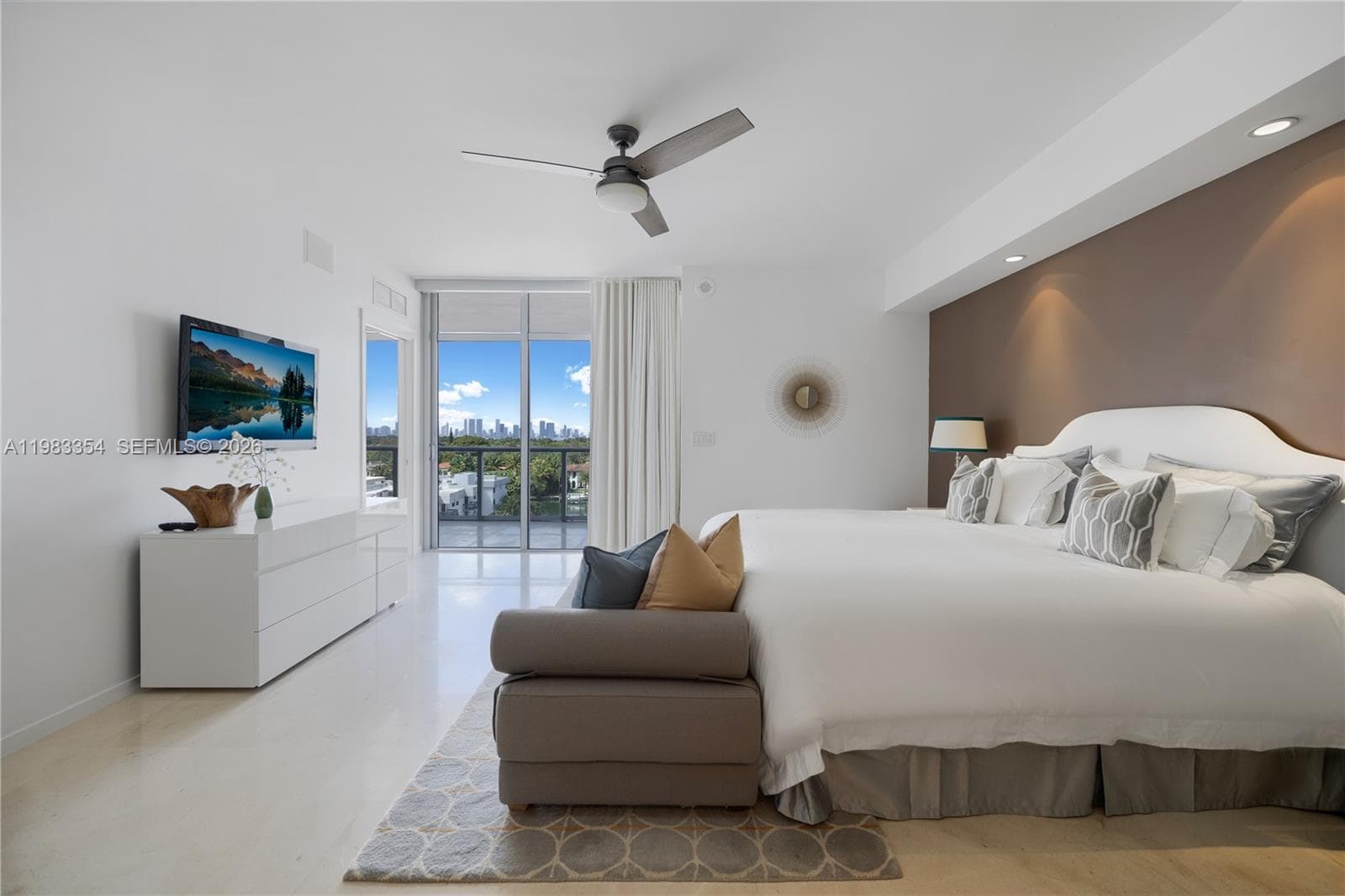 3737 Collins Ave S-803 photo 12