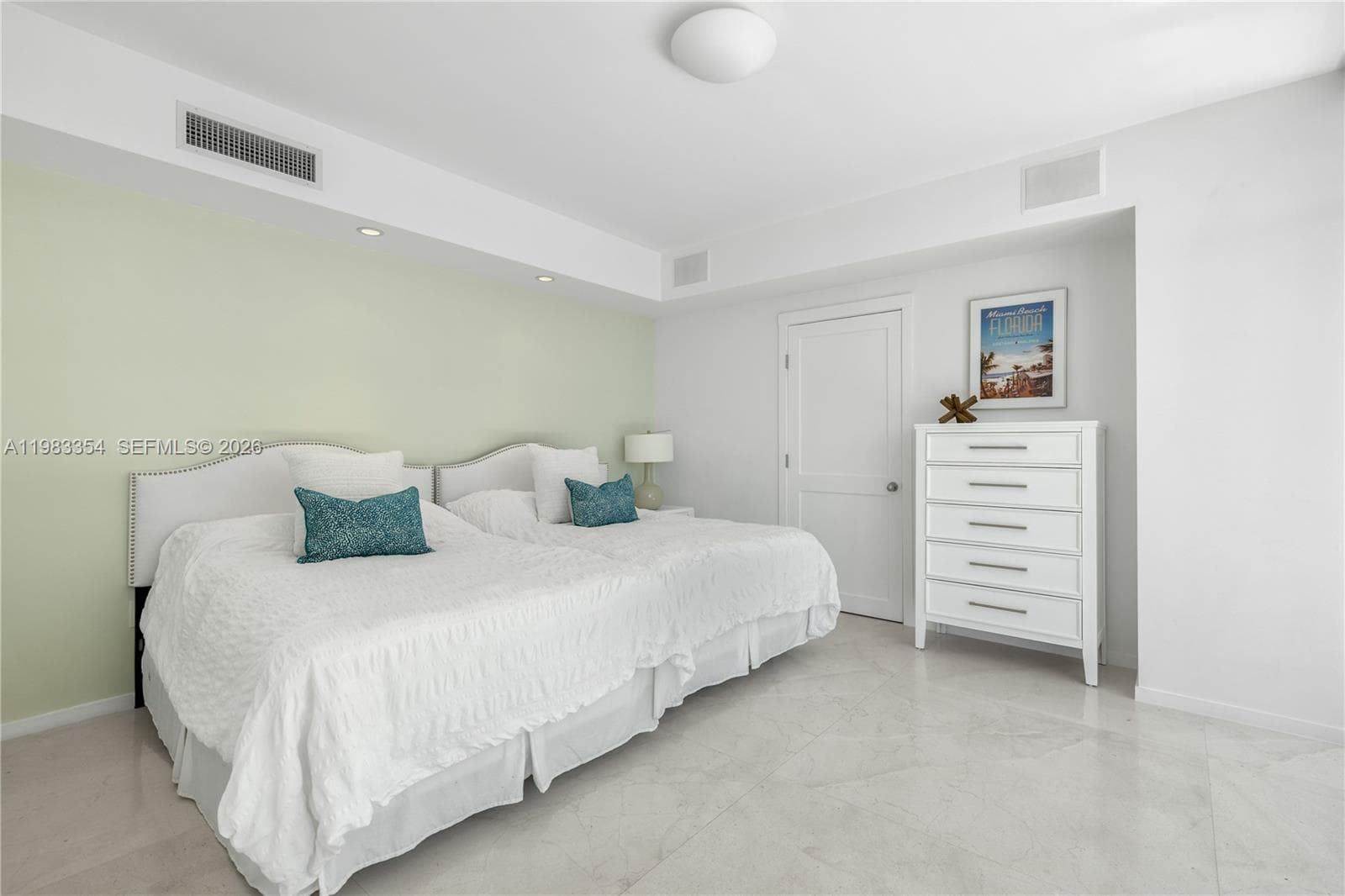3737 Collins Ave S-803 photo 20