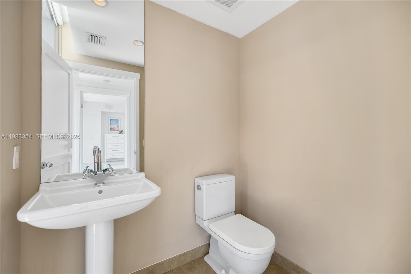 3737 Collins Ave S-803 photo 19