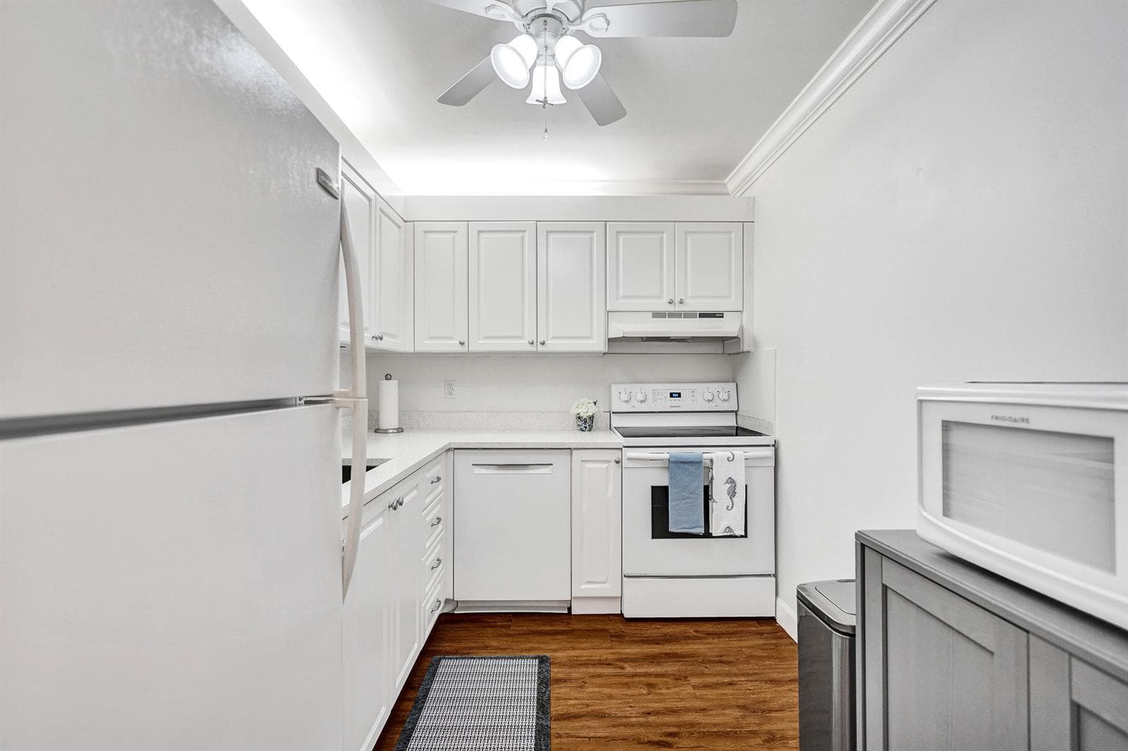 6289 Bay Club Drive photo 16