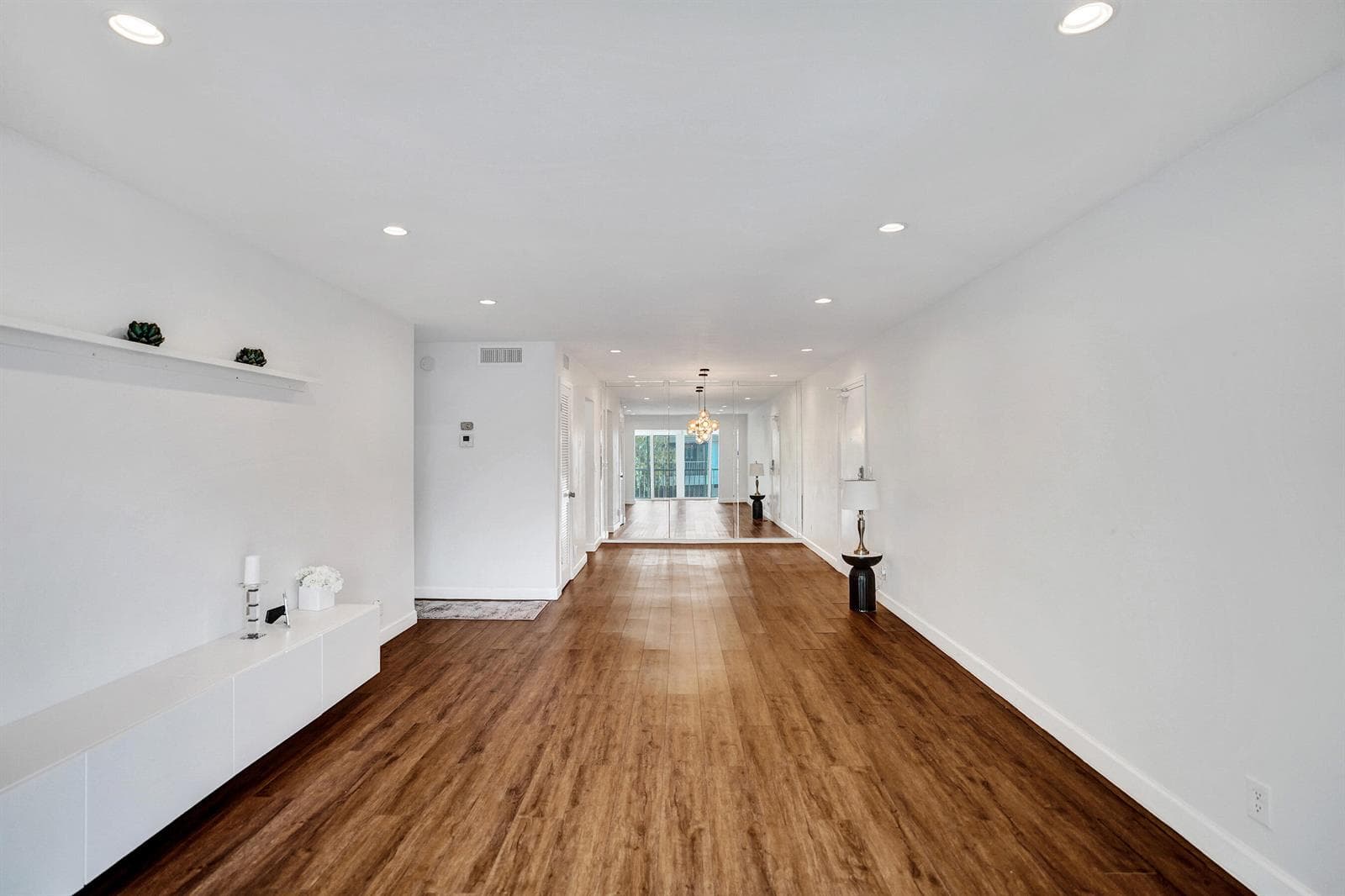 6289 Bay Club Drive photo 4