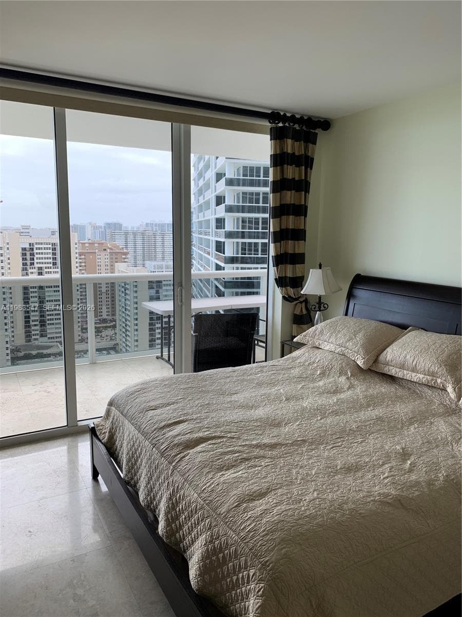 1830 S Ocean Dr 2503 photo 6