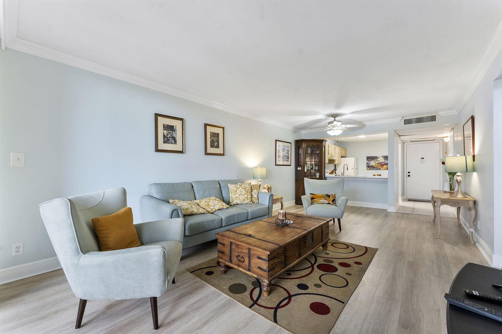 8 N Royal Palm Way 6040 photo 6