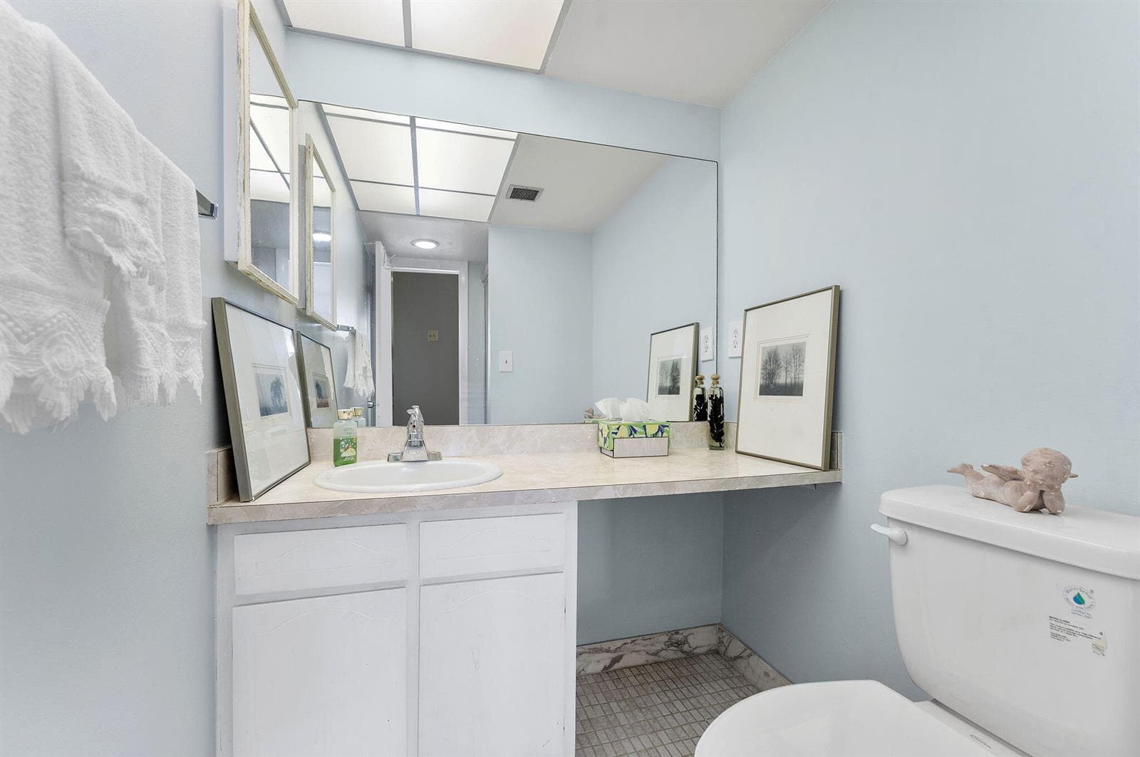 8 N Royal Palm Way 6040 photo 11