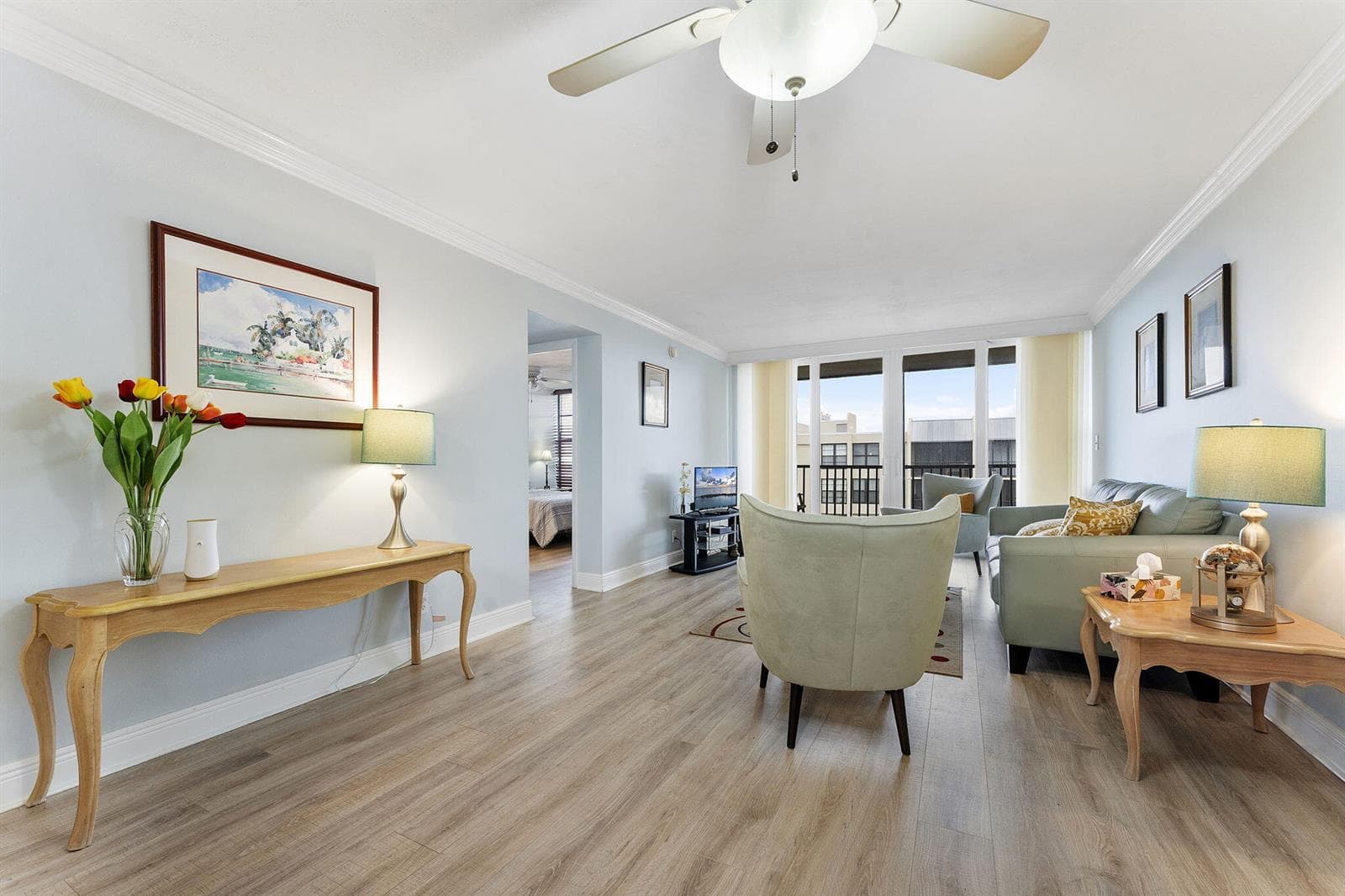 8 N Royal Palm Way 6040 photo 4