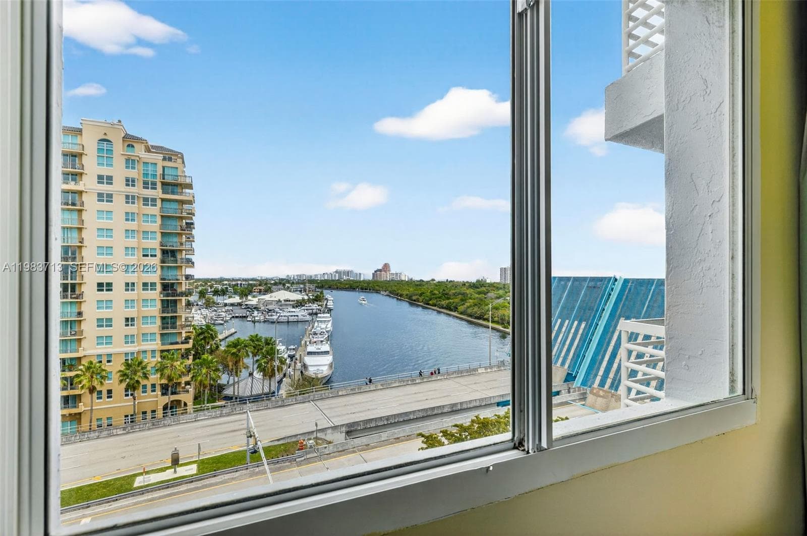 2670 E Sunrise Blvd 830 photo 2