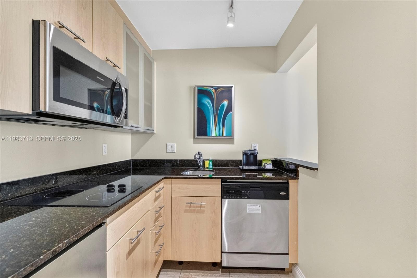 2670 E Sunrise Blvd 830 photo 16