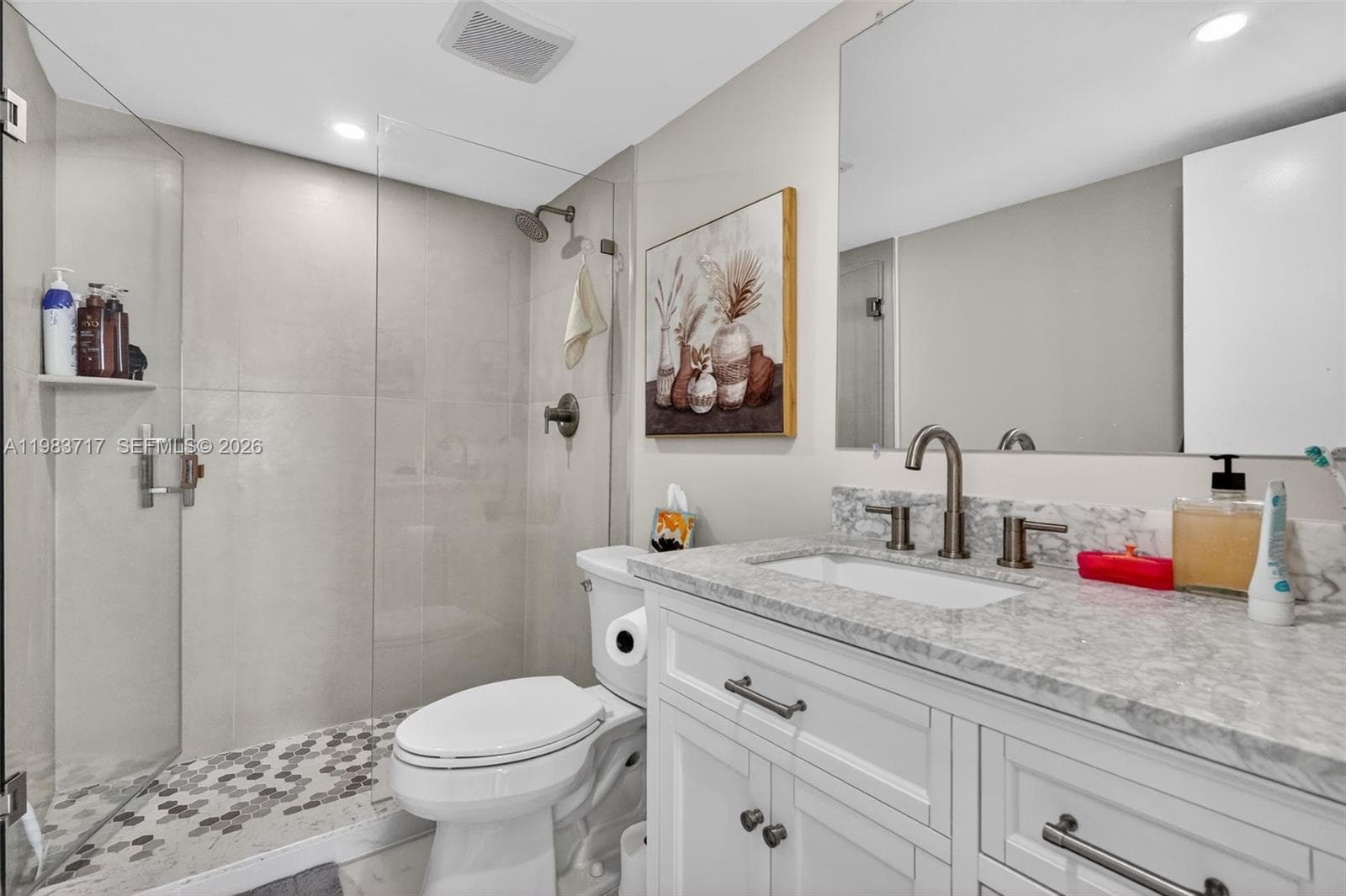 1410 S Ocean Dr 601 photo 17