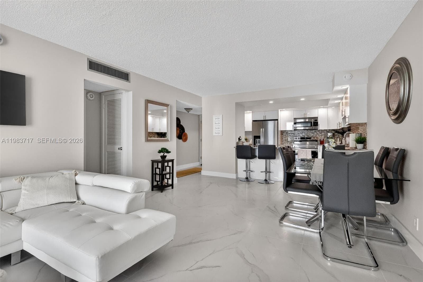 1410 S Ocean Dr 601 photo 8
