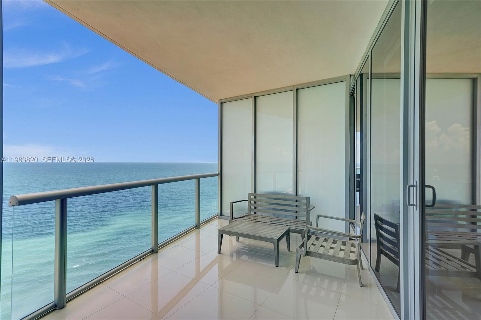 17121 Collins Ave 2003 photo 9