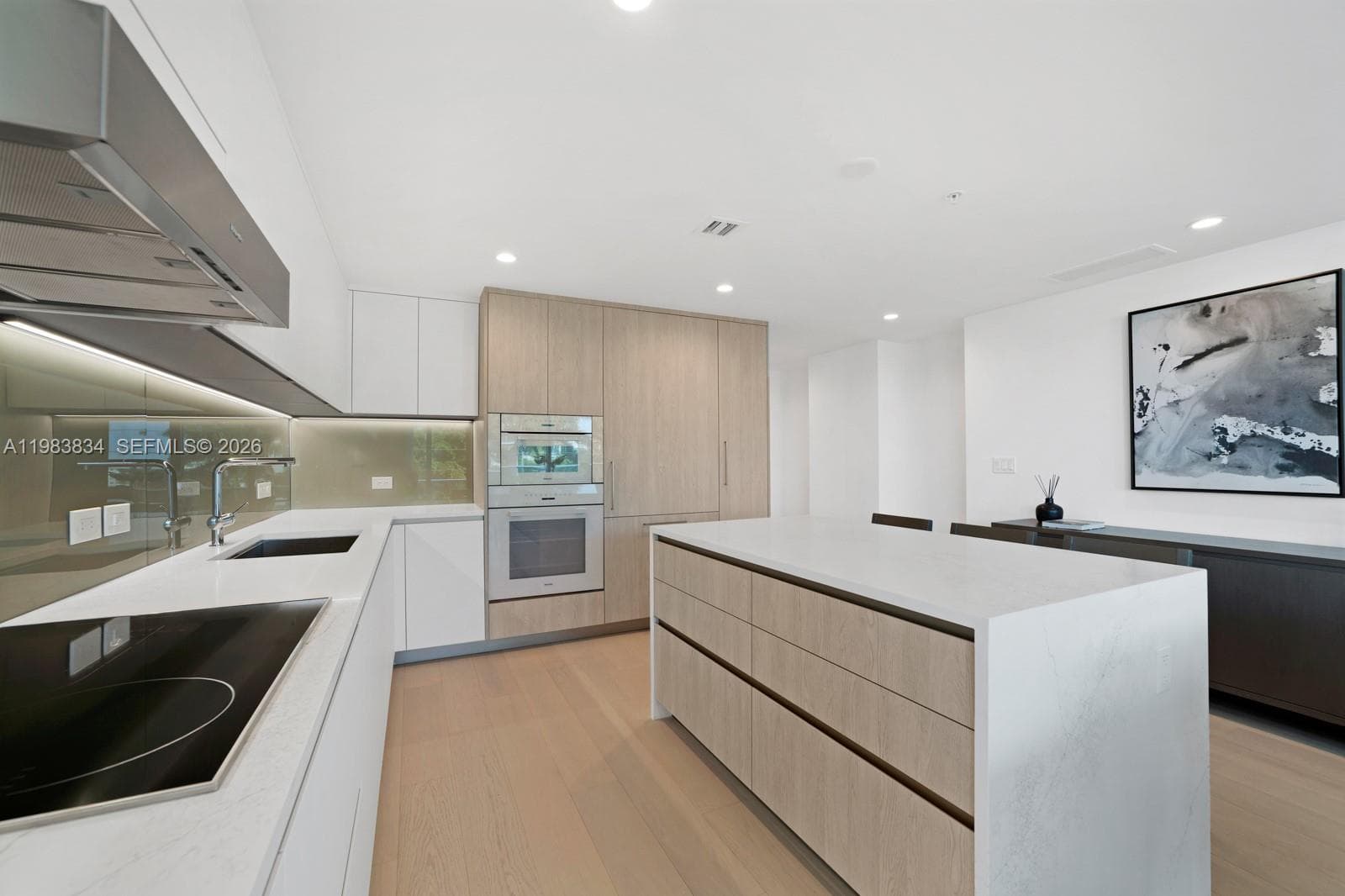 9221 E Bay Harbor Drive 412 photo 6
