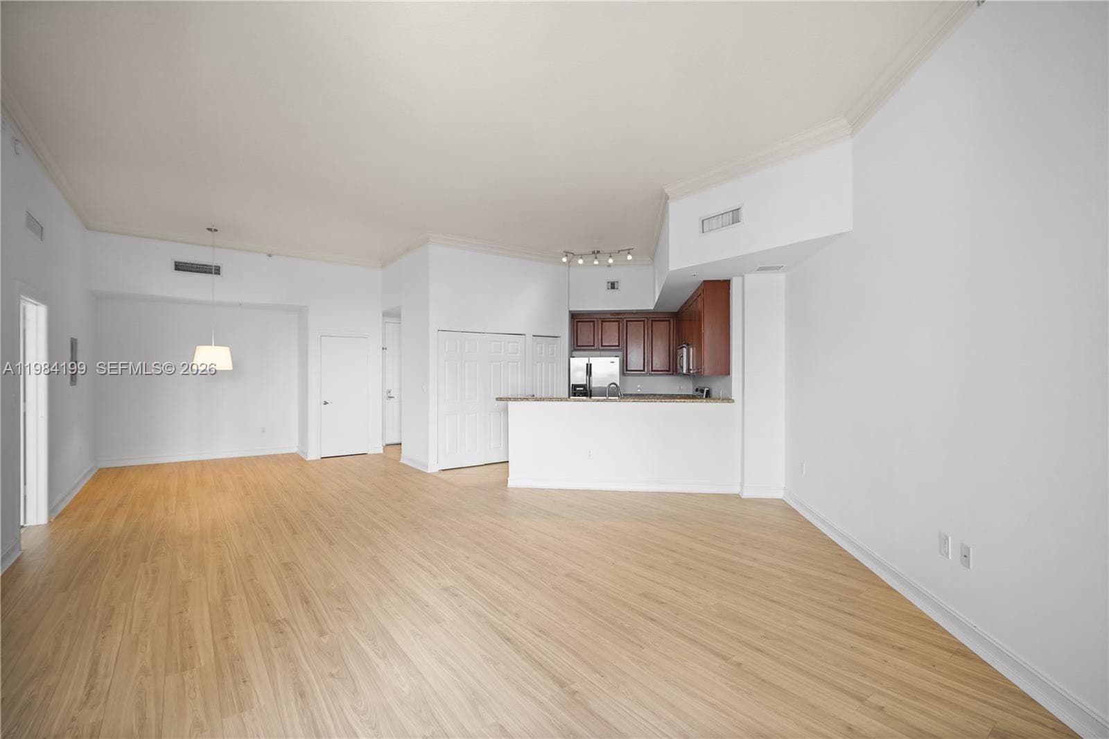 3001 NE 185th St 716 photo 9