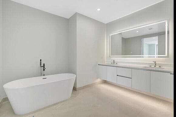 220 Lake Shore Drive 2105 photo 10