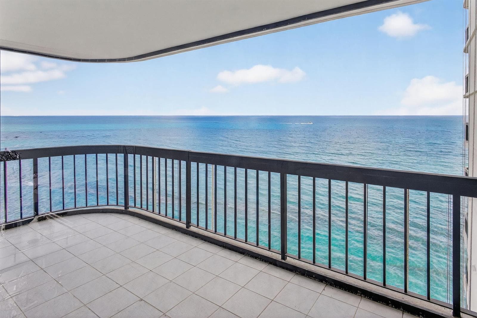 5380 N Ocean Drive 12e photo 24