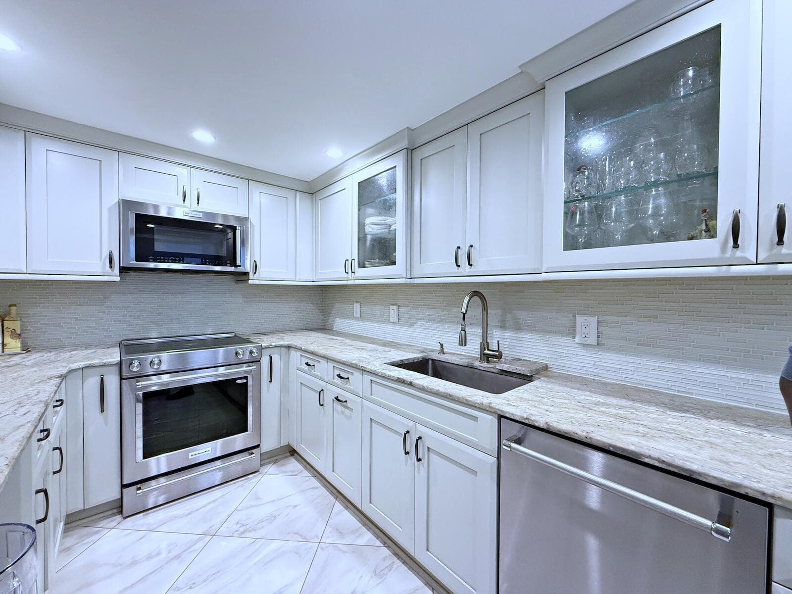 3546 S Ocean Boulevard 305 photo 5