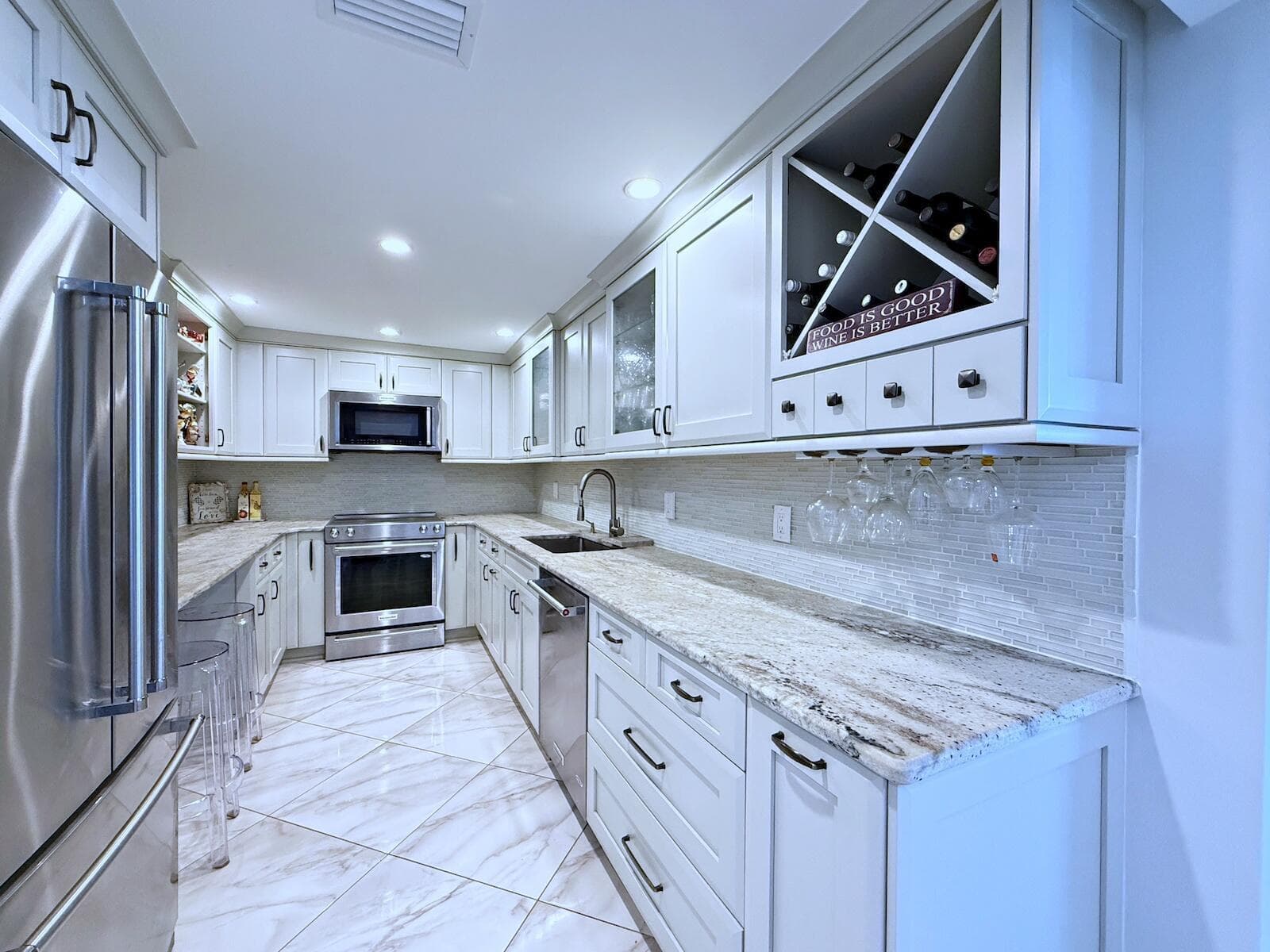 3546 S Ocean Boulevard 305 photo 4