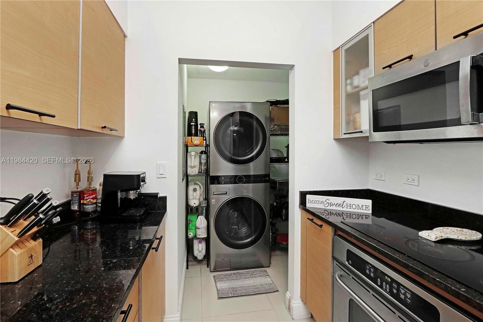 31 SE 5th St 3916 photo 25