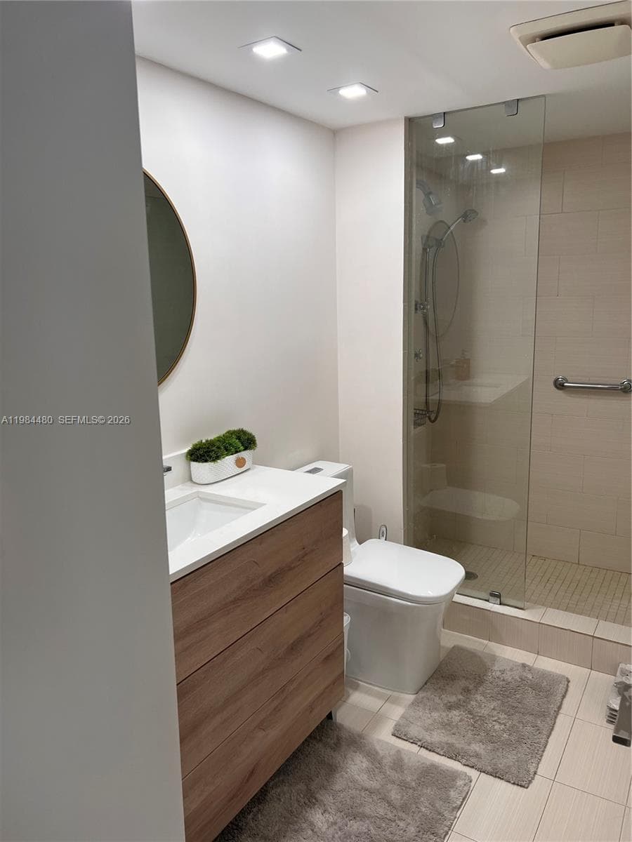 19707 Turnberry Way 5A photo 10
