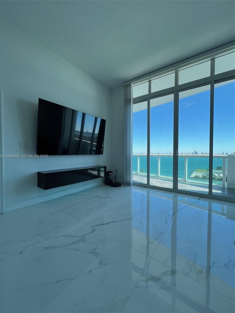 7910 Harbor Island Dr 1202 photo 11