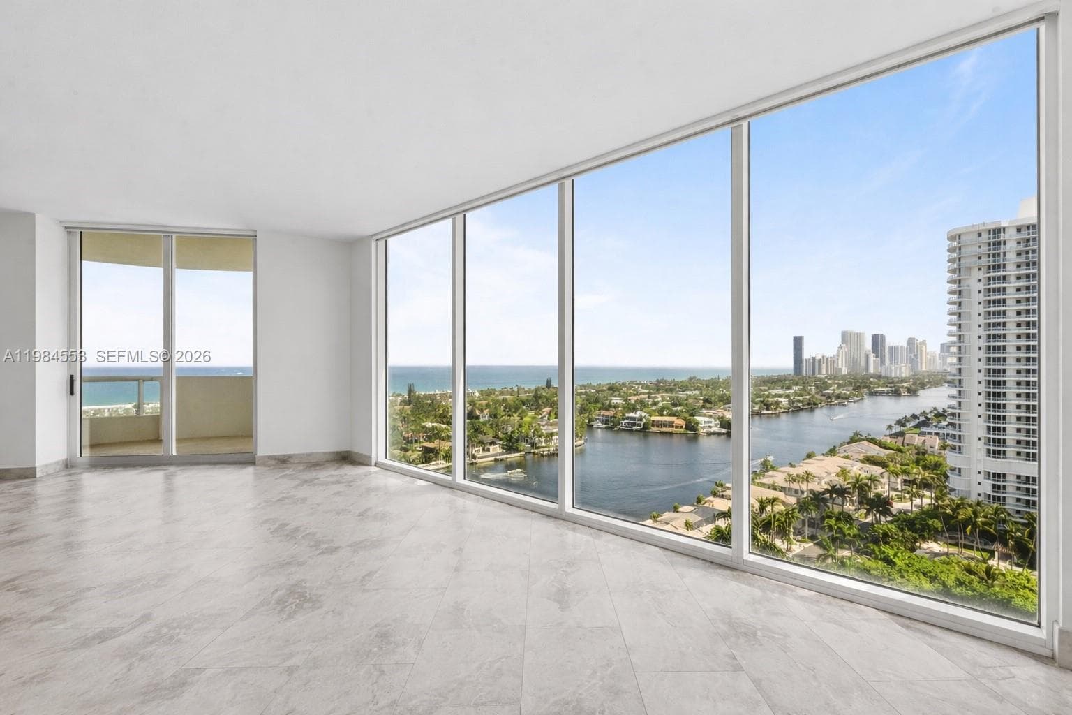 21200 Point Pl 1901 photo 13
