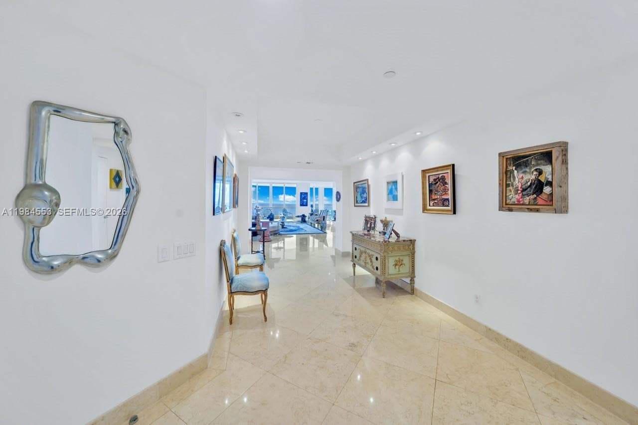 21200 Point Pl 1901 photo 21