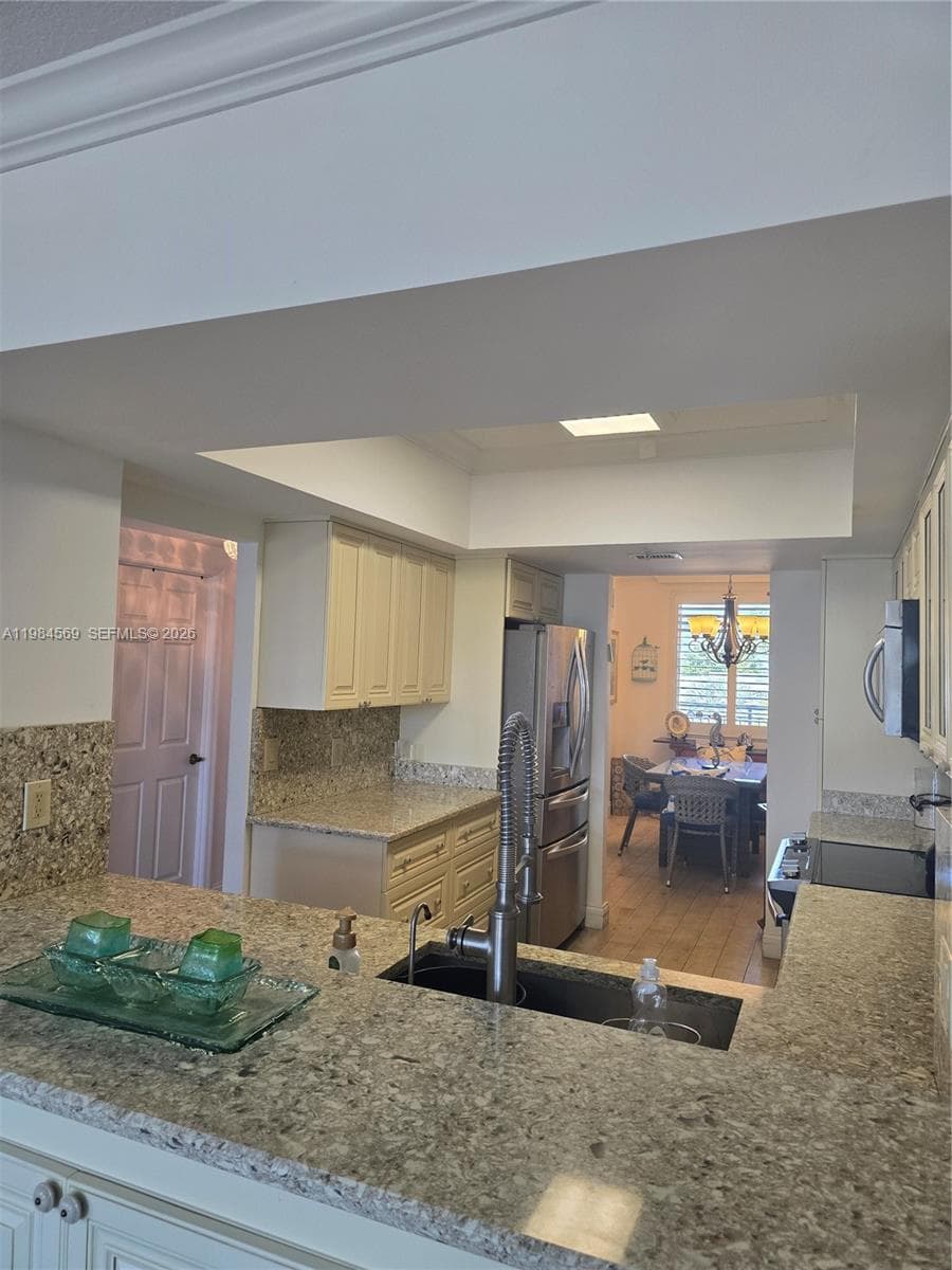 2880 NE 14th St Cswy 311 photo 6