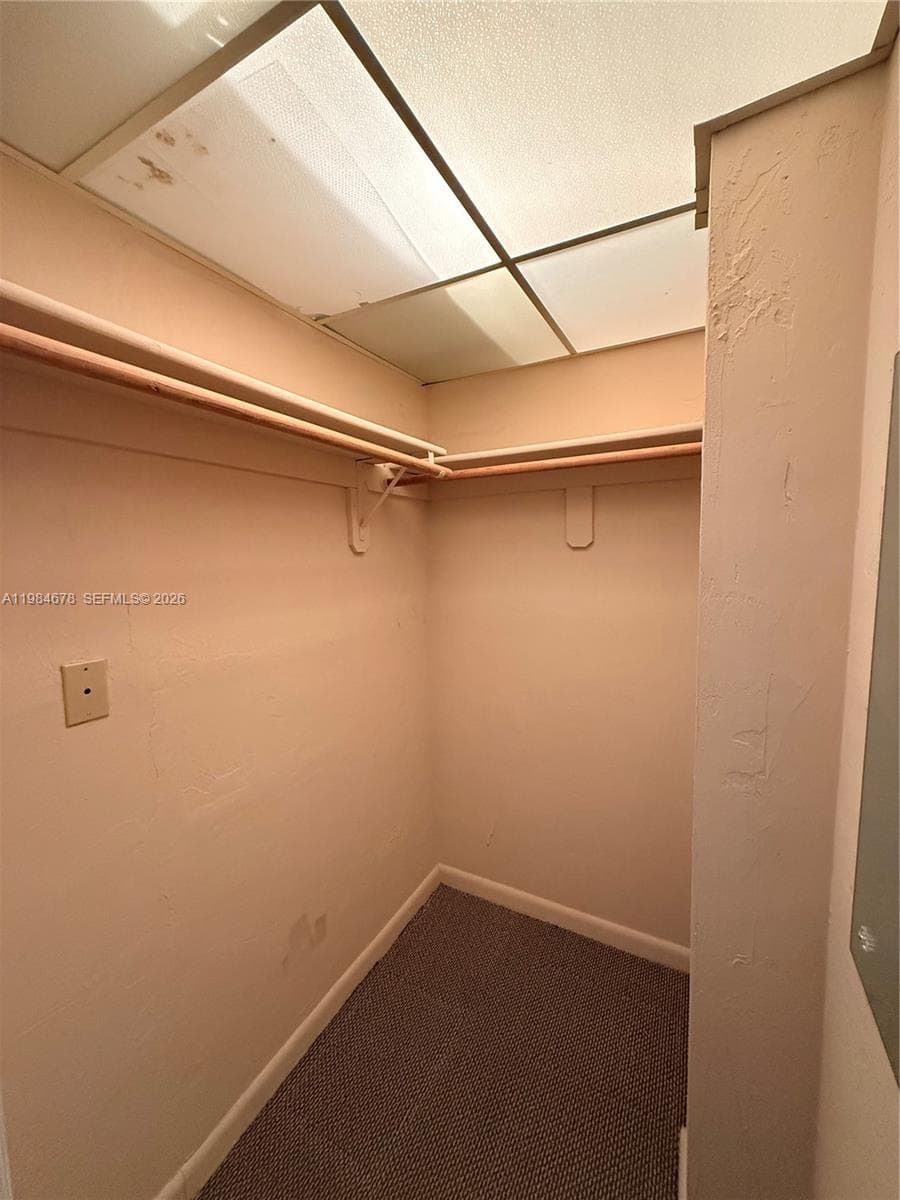 3860 NE 170th St 304 photo 13