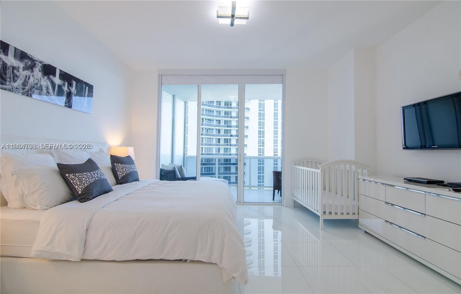 15811 Collins Ave 2602 photo 10