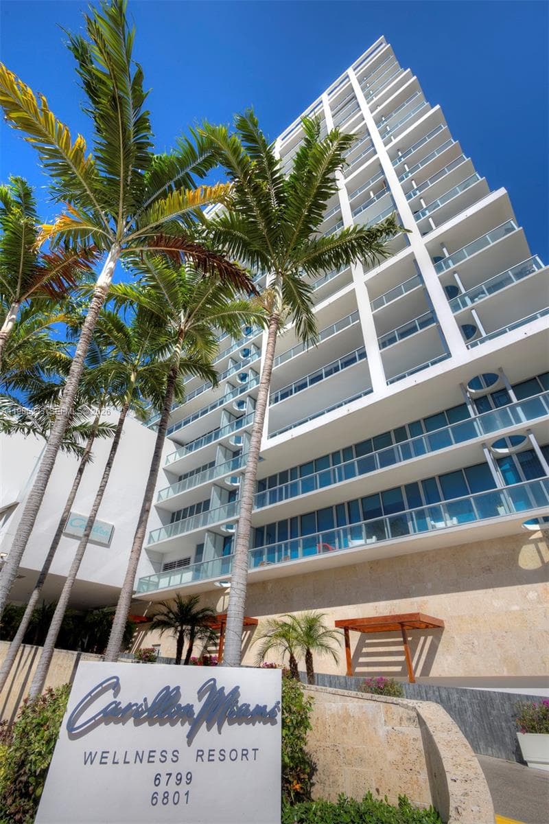6799 Collins Ave 906 photo 23