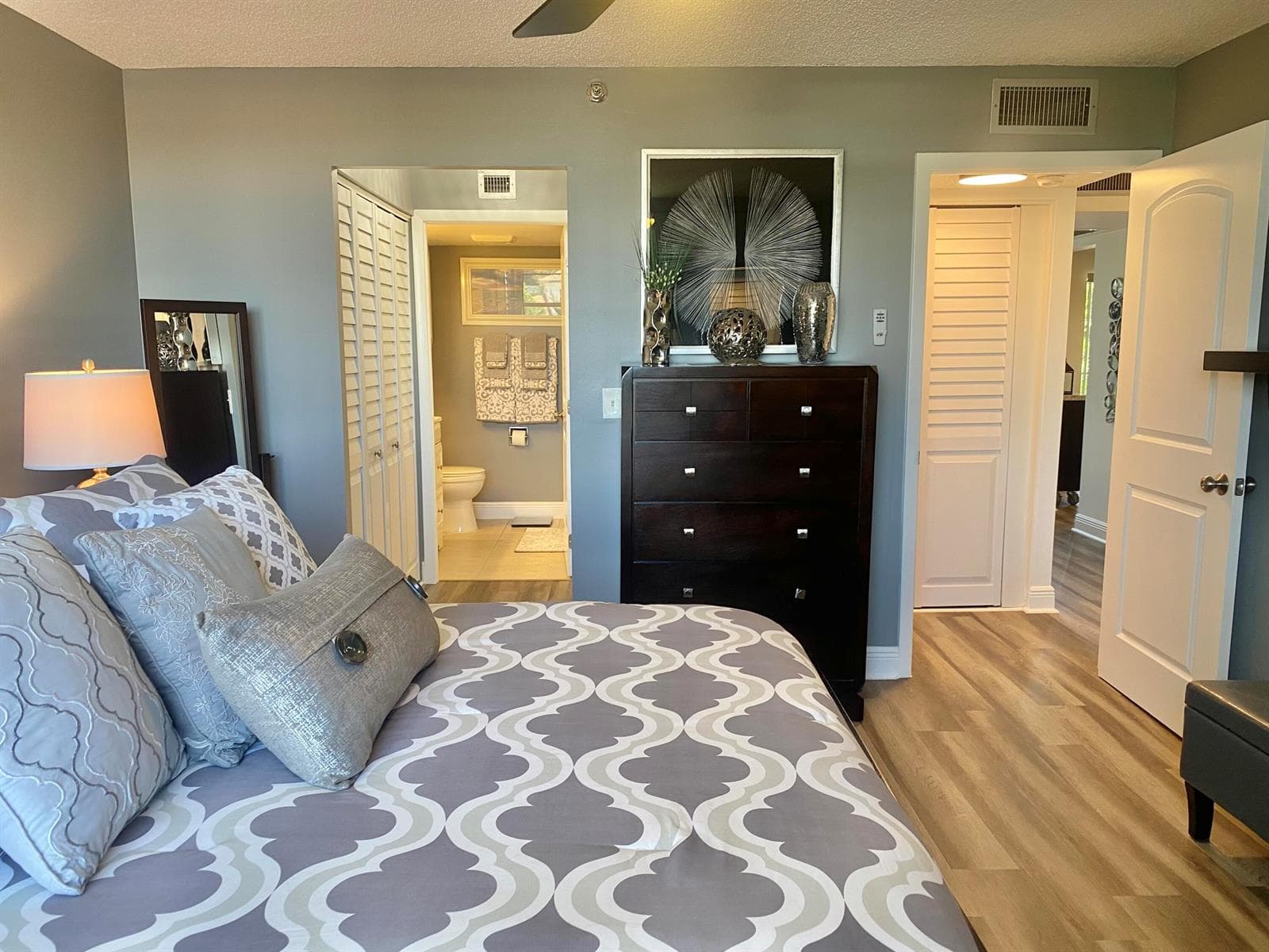 18 Royal Palm Way 306 photo 21