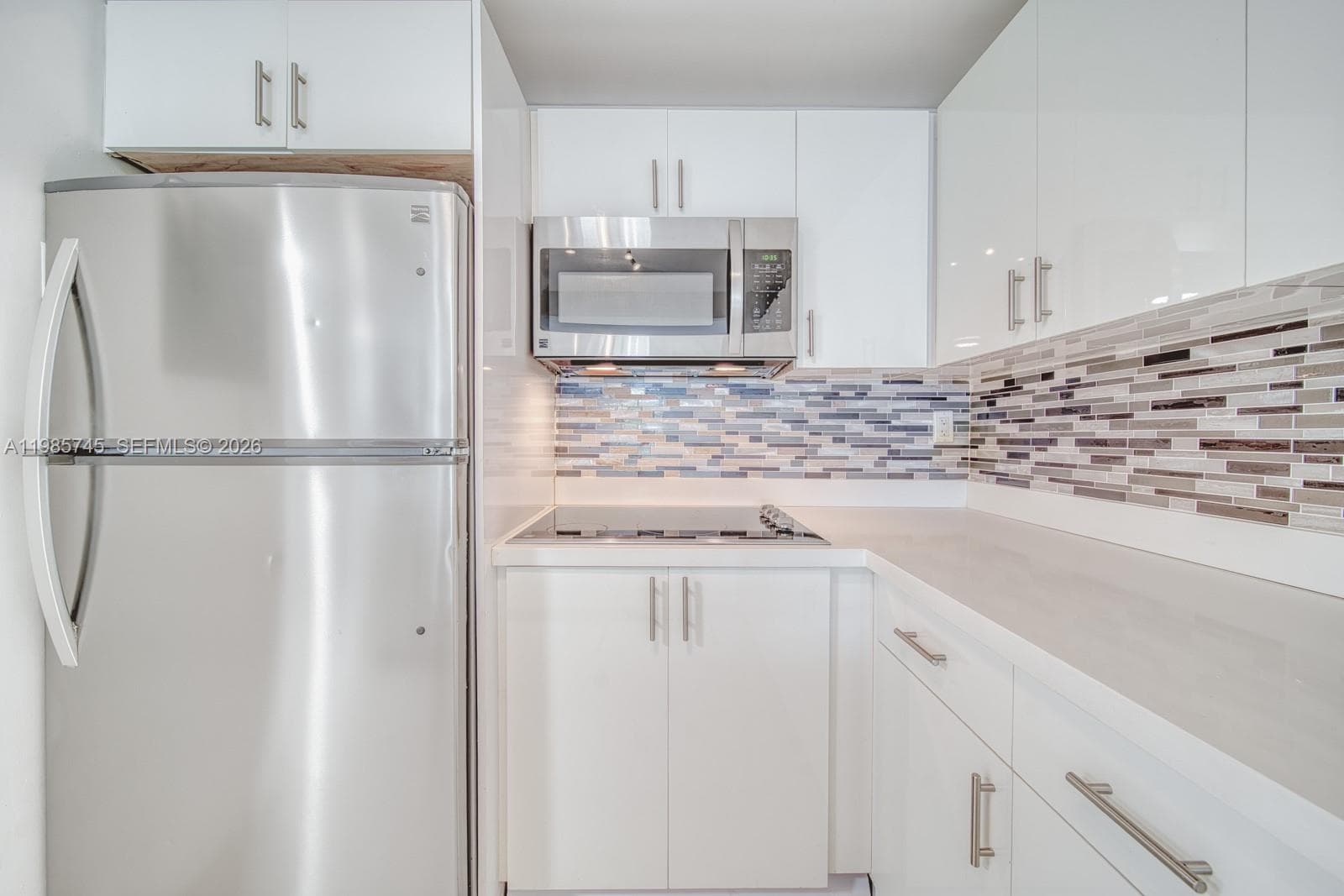 2301 Collins Ave 311 photo 14